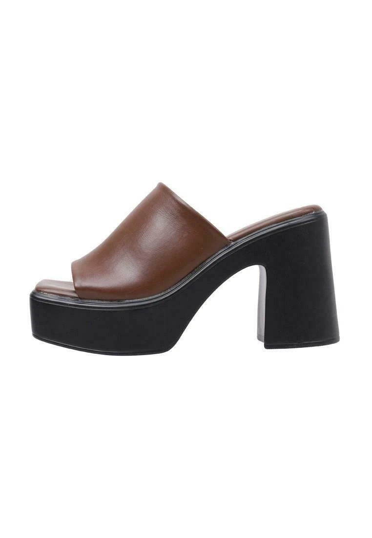 Lea - Sandalias Planas - Brown 1 Lea - Sandalias Planas - Brown
