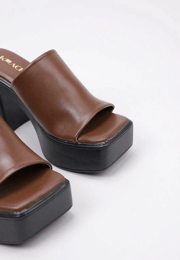 Lea - Sandalias Planas - Brown 5 Lea - Sandalias Planas - Brown - Imagen 5