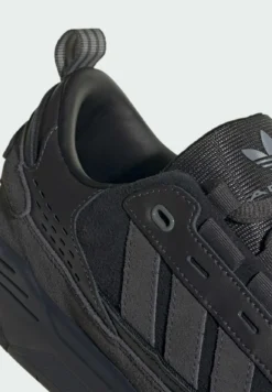 Adidas Originals Adi2000 - Zapatillas - Carbon Pantone Core Black -Hava Tienda de ventas 2b384dafb3b44806841390cf4ed17abf scaled