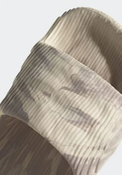 Adidas Originals Adilette 22 Unisex - Chanclas De Baño - Sand Strata/Taupe/Core Black -Hava Tienda de ventas 46fe6966f83443eb925dbaf761aea920