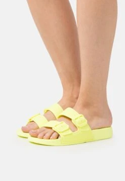 Fitflop Iqushion Two Bar Buckle Slides - Chanclas De Baño - Electric Yellow