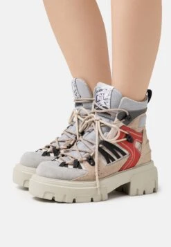 MSGM Hiking Boots - Botines Con Cordones - Ecru/Red