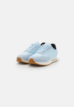 Calvin Klein Jeans Retro Runner Soft - Zapatillas - Chambray Sky/Black/Creamy 8 Calvin Klein Jeans Retro Runner Soft - Zapatillas - Chambray Sky/Black/Creamy -Hava Tienda de ventas a277e6196c58493daa7eeb05ea3c42f2 scaled