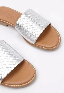 Leyas - Sandalias Planas - Silver -Hava Tienda de ventas ac694717c37b4e58a2f3f59369988086