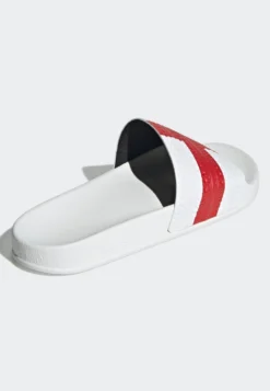 Adidas Originals Adilette - Chanclas De Baño - Cloud White Red Cloud White -Hava Tienda de ventas ae101b8283f24364b3aca037951620dc scaled