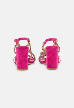 Alma En Pena Sandalias De Tacón - Fuxia -Hava Tienda de ventas b671a69b033941ce9f5f209de105f4c7 scaled