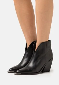 Bronx New Kole - Botines Camperos - Black