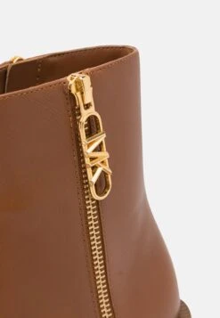 MICHAEL Michael Kors Regan- Botines - Luggage 13 MICHAEL Michael Kors Regan- Botines - Luggage -Hava Tienda de ventas d2fb93b99a21464c9009aa2a0fb4f5d3