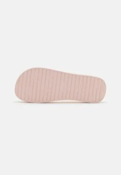 Calvin Klein Jeans Beach Flatform Logo - Sandalias De Dedo - Peach Blush/Oyster Mushroom 10 Calvin Klein Jeans Beach Flatform Logo - Sandalias De Dedo - Peach Blush/Oyster Mushroom -Hava Tienda de ventas d5285c920fb346b7b97022d35c5df354