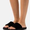 Calvin Klein Flatform Sandal Vel - Pantuflas - Black
