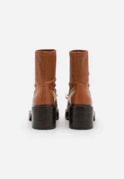 Coach Kenna Bootie - Botines Con Plataforma - Burnished Amber -Hava Tienda de ventas e42ce0b17fe144bda47989975c9f663e