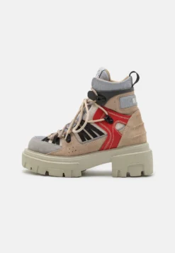 MSGM Hiking Boots - Botines Con Cordones - Ecru/Red -Hava Tienda de ventas f25c7d9c02f44216bea9be57a9b3a9ca scaled